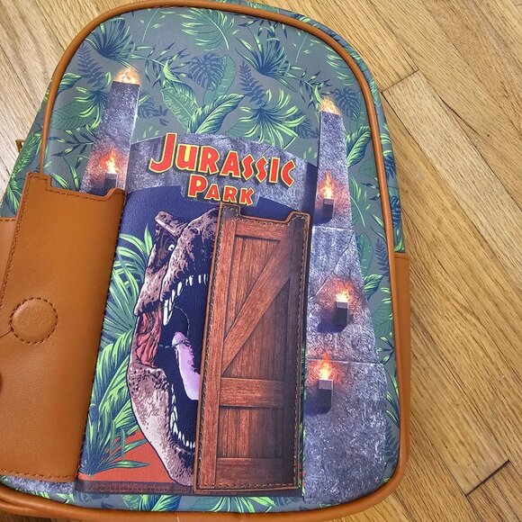 NWT Jurassic Park Magnetic Gates Trex Mini Backpack - Picture 4 of 5